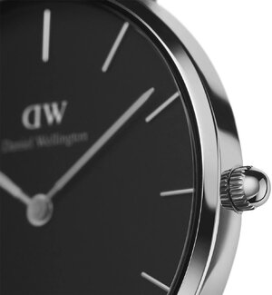 Часы Daniel Wellington Petite Sterling DW00100304